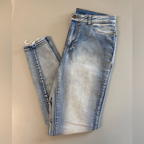 Grace & Lace Denim - Grace & Lace Denim Jeans in Light Blue